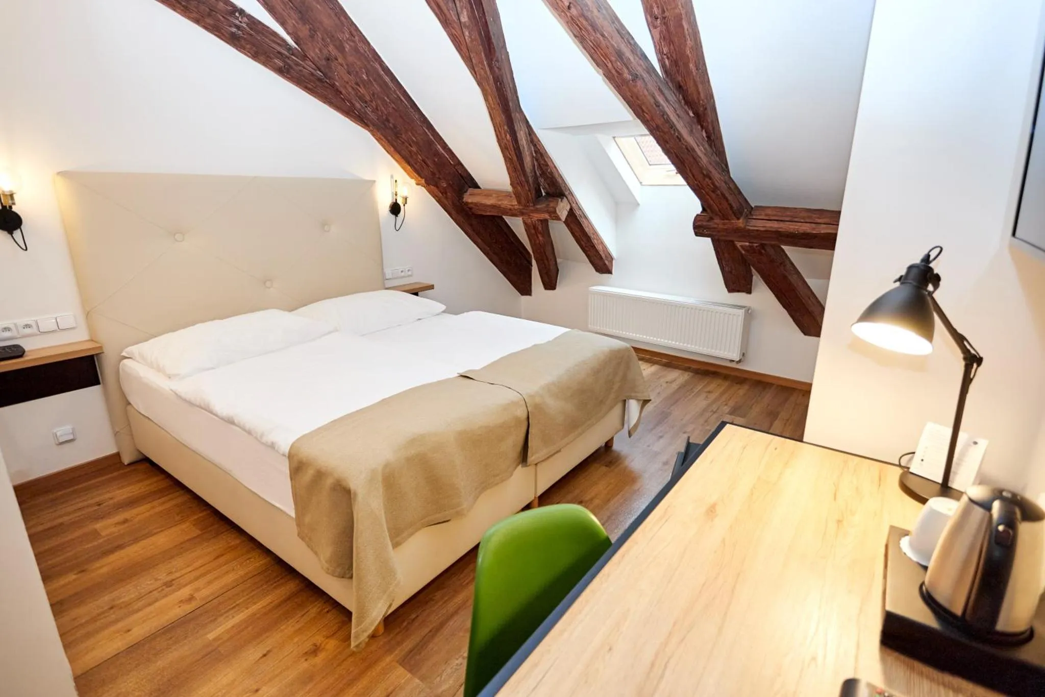 Small Rooms gallery image 4